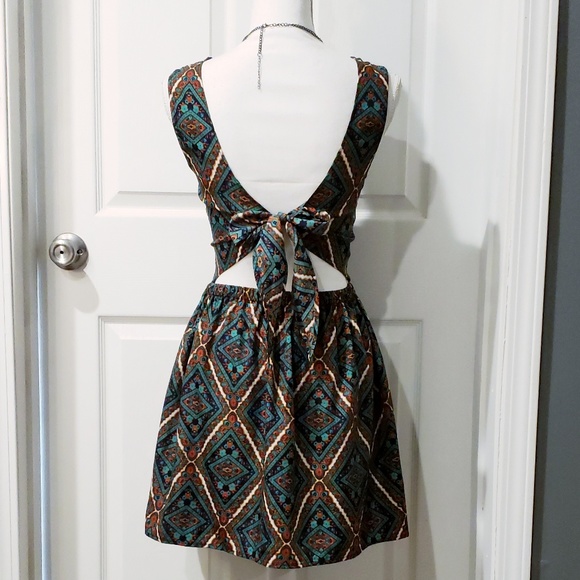 Band of Gypsies Tribal Print Tie Back Dress - Picture 3 of 5